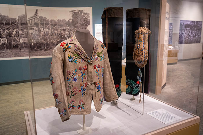  Child’s floral jacket.